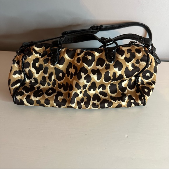 JUICY COUTURE - Leopard Print Barrel Shoulder Bag, Purse, Crossbody, Bow Detail - Picture 4 of 10